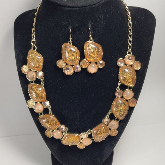 Gold-Tone Statement Necklace & Stone Drop Earrings Set – Elegant Women’s Jewelry - Picture 3 of 9